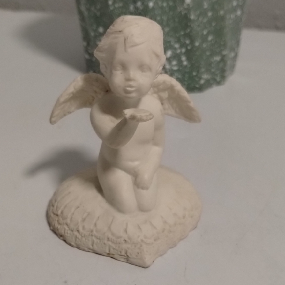 Unlisted Ivory Angel Sculpture